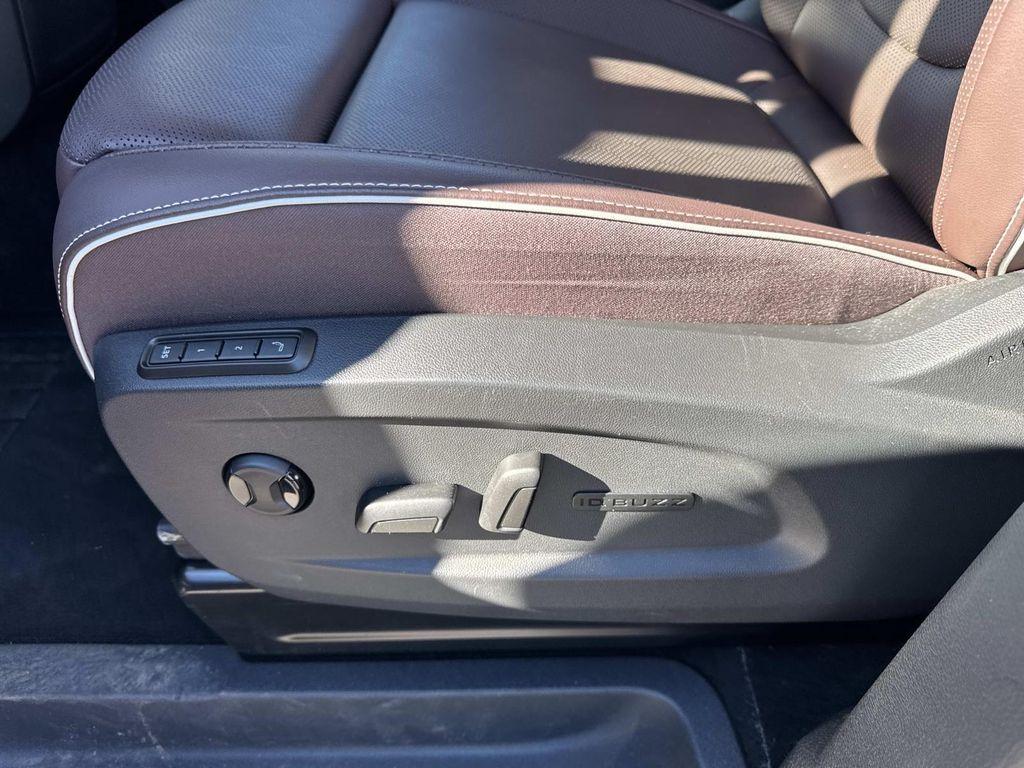 used 2025 Volkswagen ID. Buzz car, priced at $51,998