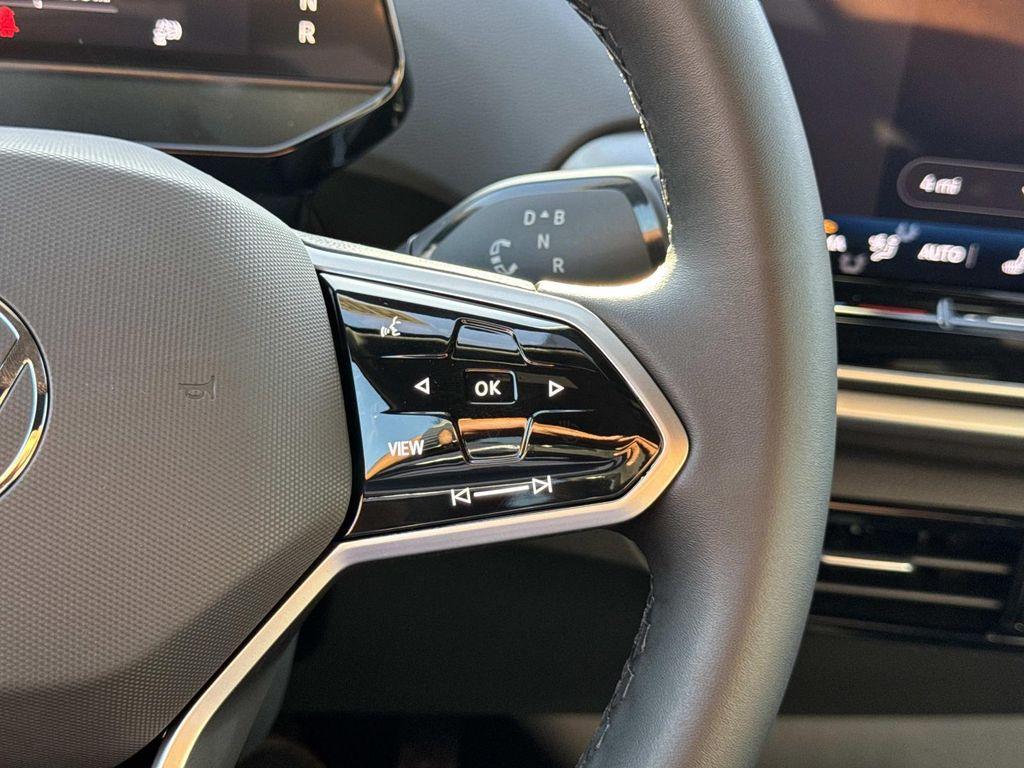 new 2025 Volkswagen ID.4 car, priced at $51,171