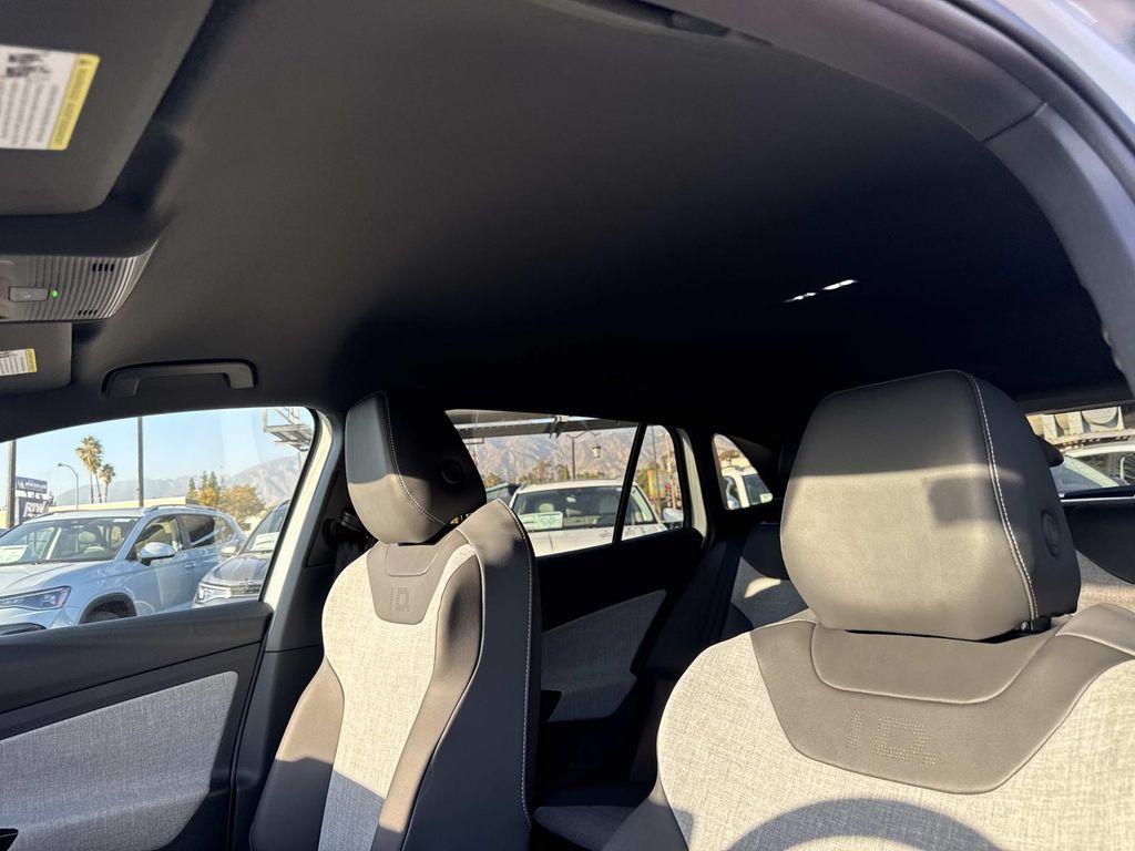 new 2025 Volkswagen ID.4 car, priced at $51,171