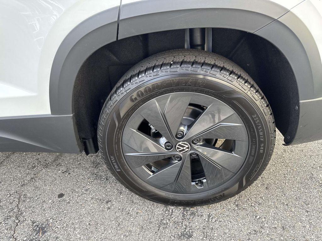 new 2026 Volkswagen Taos car, priced at $28,689