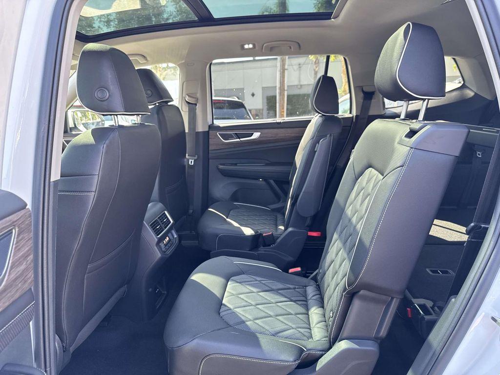 new 2026 Volkswagen Atlas car, priced at $51,195