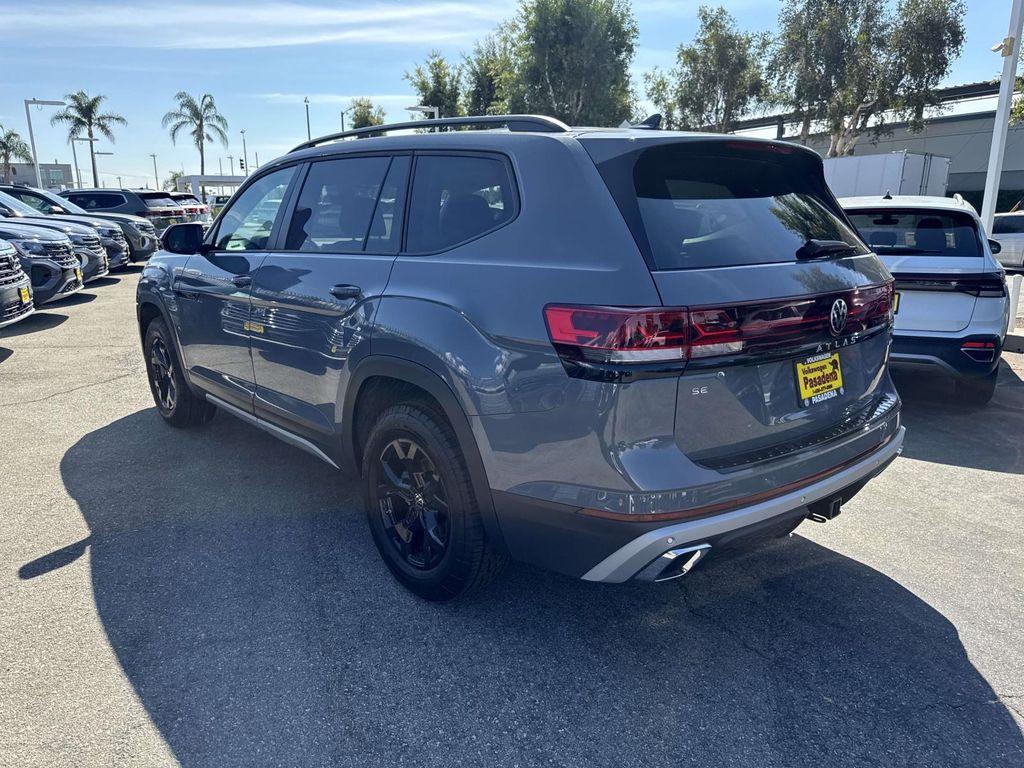 new 2026 Volkswagen Atlas car, priced at $51,195