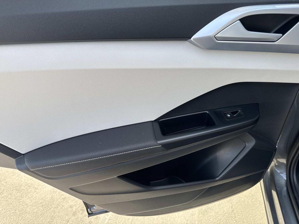 new 2026 Volkswagen Taos car, priced at $30,223