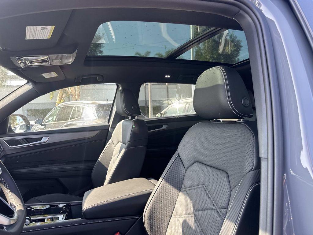 new 2026 Volkswagen Atlas Cross Sport car, priced at $49,124