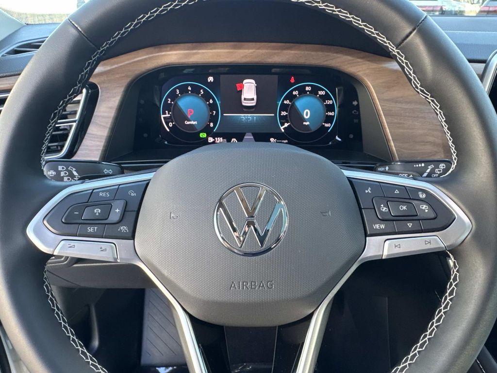 new 2026 Volkswagen Atlas car, priced at $48,542