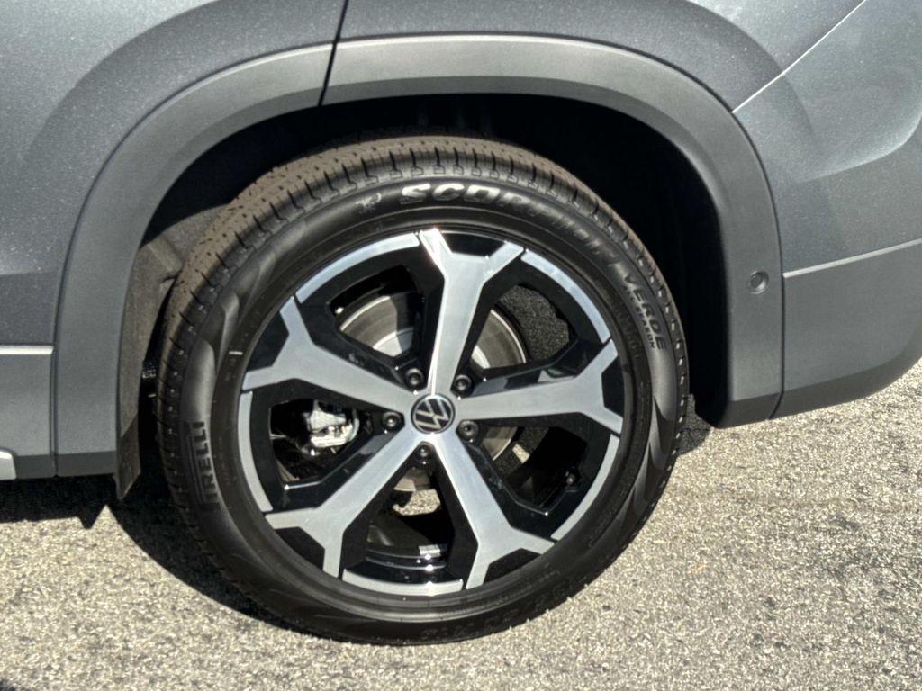 new 2026 Volkswagen Tiguan car, priced at $35,794