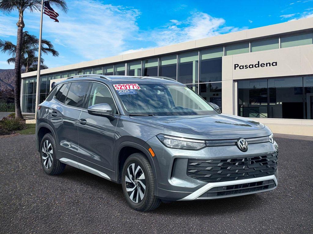 used 2025 Volkswagen Tiguan car, priced at $26,980
