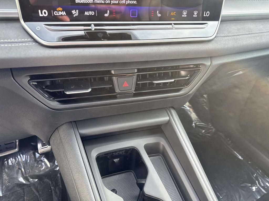 new 2026 Volkswagen Tiguan car, priced at $39,609