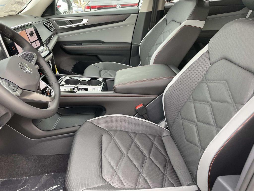 new 2026 Volkswagen Atlas car, priced at $52,005