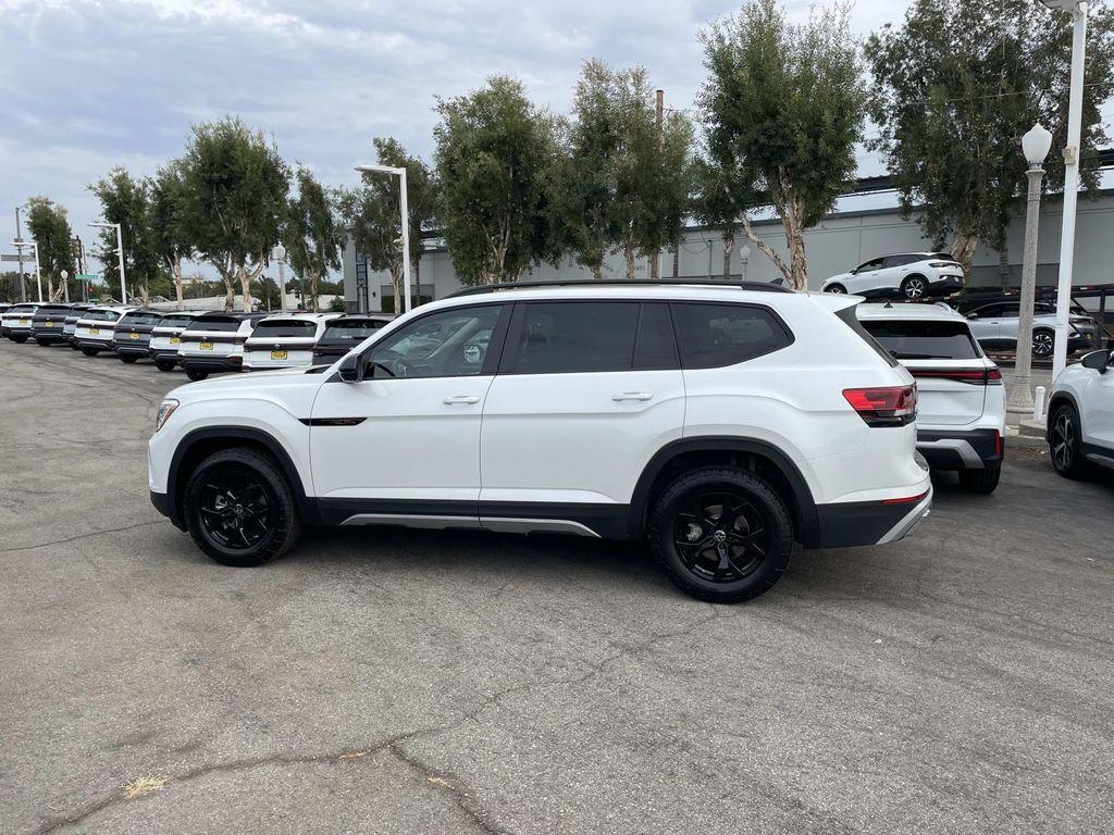new 2026 Volkswagen Atlas car, priced at $52,005