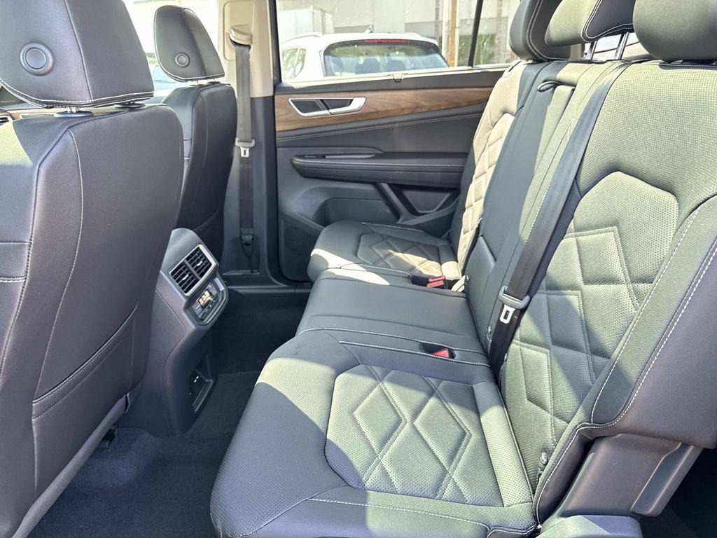 new 2026 Volkswagen Atlas car, priced at $50,675