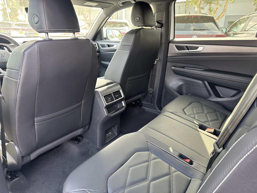 new 2026 Volkswagen Atlas Cross Sport car, priced at $40,944