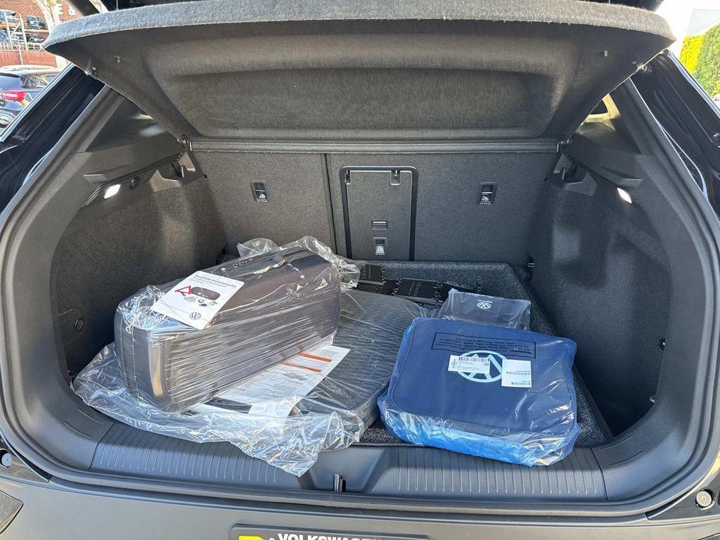 new 2026 Volkswagen ID.4 car, priced at $52,285