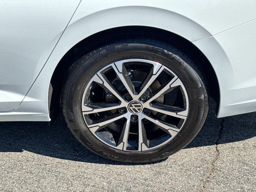 new 2025 Volkswagen Jetta car, priced at $25,500