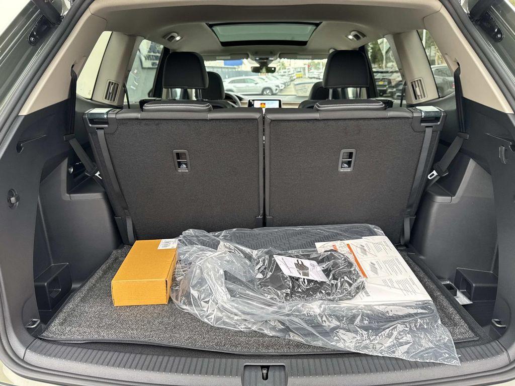 new 2026 Volkswagen Atlas car, priced at $50,032