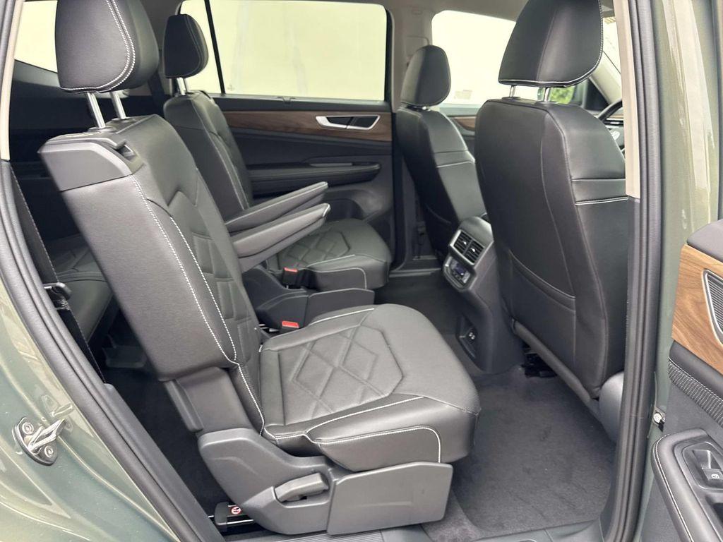 new 2026 Volkswagen Atlas car, priced at $50,032