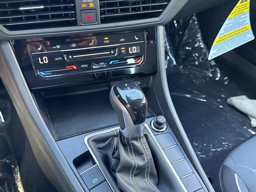 new 2025 Volkswagen Jetta car, priced at $25,500