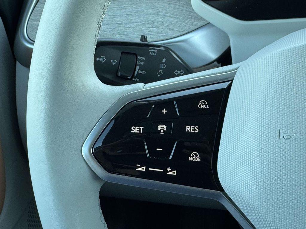 used 2025 Volkswagen ID. Buzz car, priced at $55,998