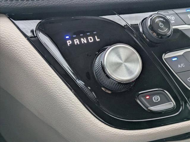 used 2019 Chrysler Pacifica Hybrid car, priced at $20,363