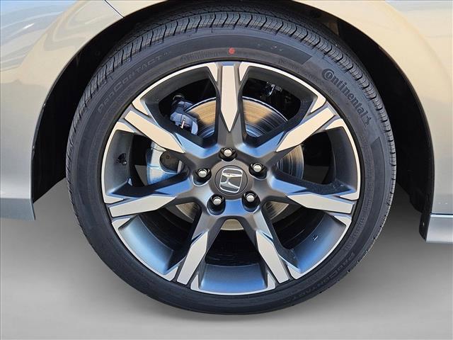 new 2026 Honda Civic Hybrid car, priced at $31,588