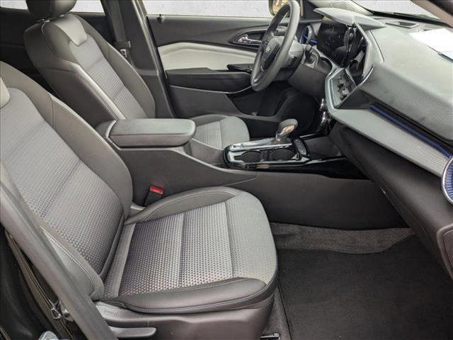 used 2025 Chevrolet Trax car, priced at $18,985