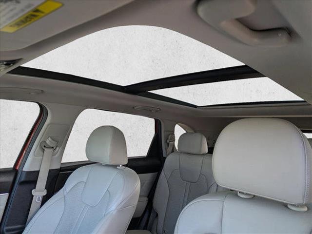 used 2022 Kia Sorento Plug-In Hybrid car, priced at $24,385