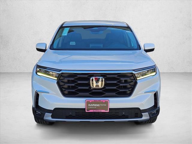 new 2025 Honda Pilot car, priced at $42,825