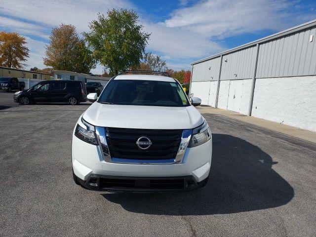 new 2025 Nissan Pathfinder car, priced at $44,340
