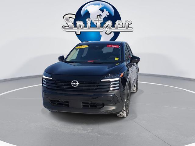 used 2025 Nissan Kicks car