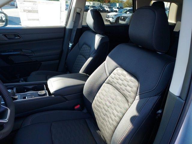 new 2025 Nissan Pathfinder car, priced at $43,890