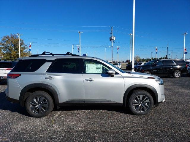 new 2025 Nissan Pathfinder car, priced at $43,890