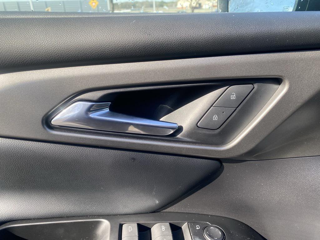 used 2025 Chevrolet Traverse car, priced at $32,755