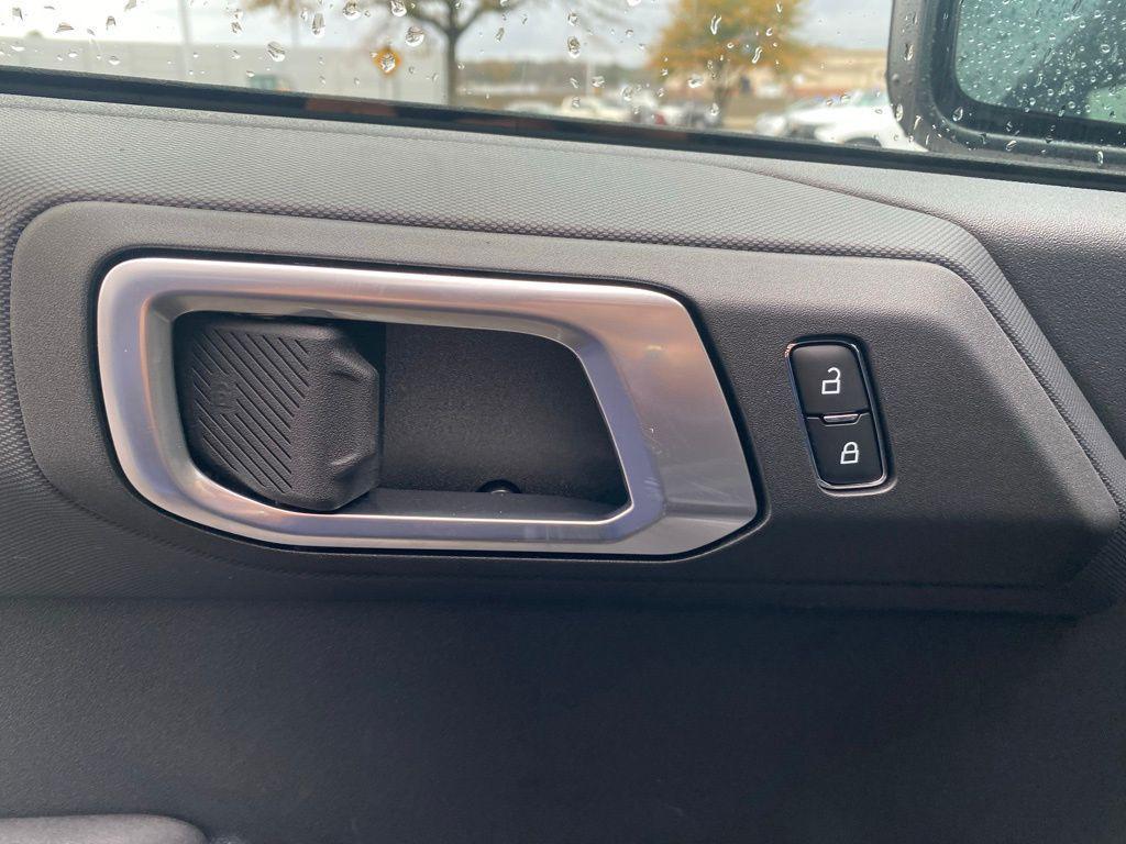 new 2025 Ford Bronco car, priced at $43,890