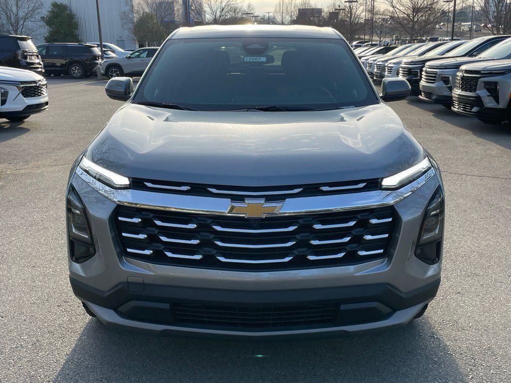 new 2026 Chevrolet Equinox car, priced at $28,490