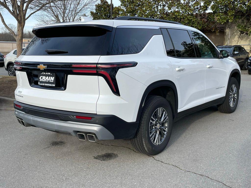 new 2026 Chevrolet Traverse car, priced at $38,990