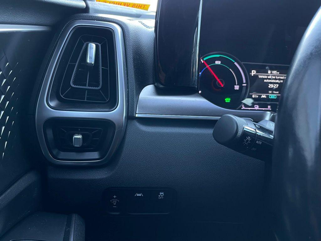 used 2022 Kia Sorento Hybrid car, priced at $22,893