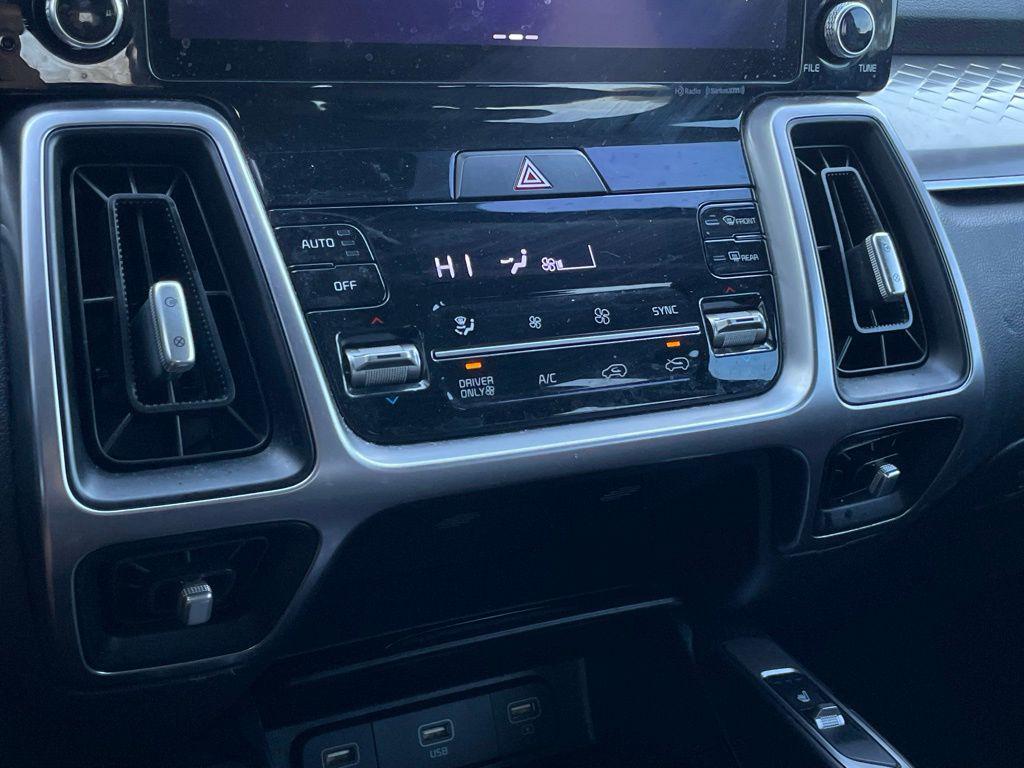 used 2022 Kia Sorento Hybrid car, priced at $22,893