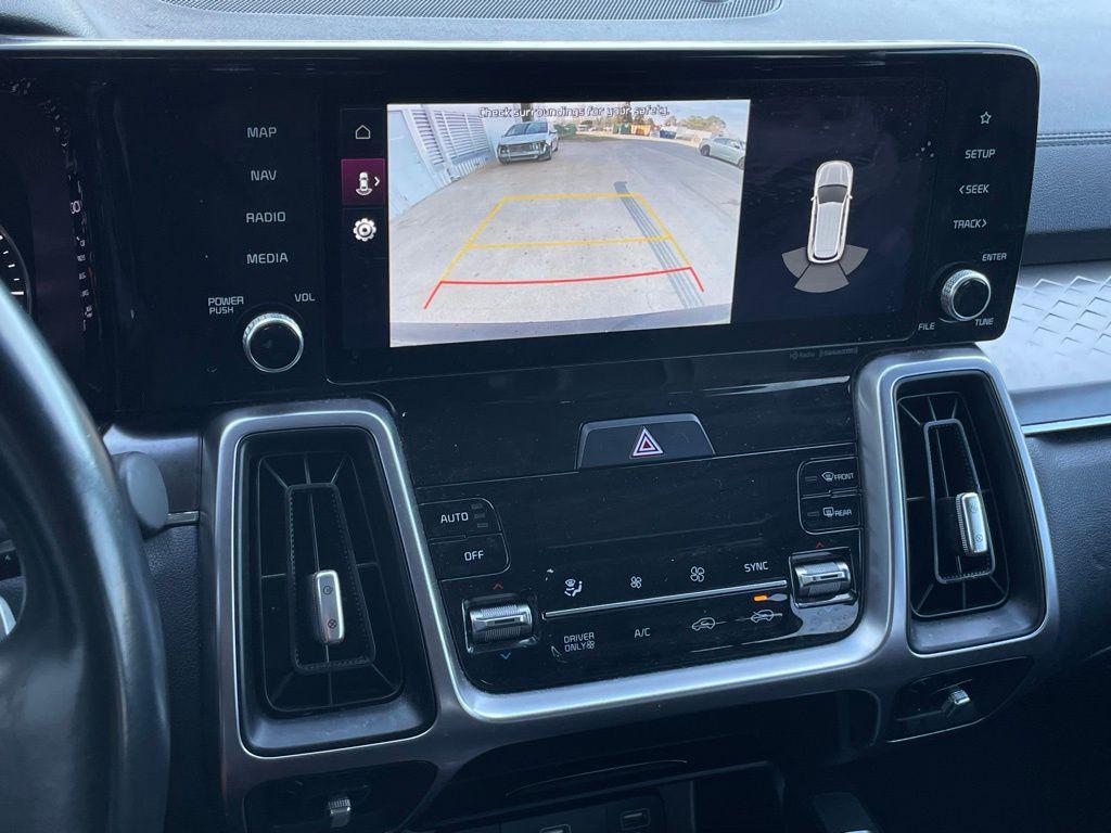 used 2022 Kia Sorento Hybrid car, priced at $22,893