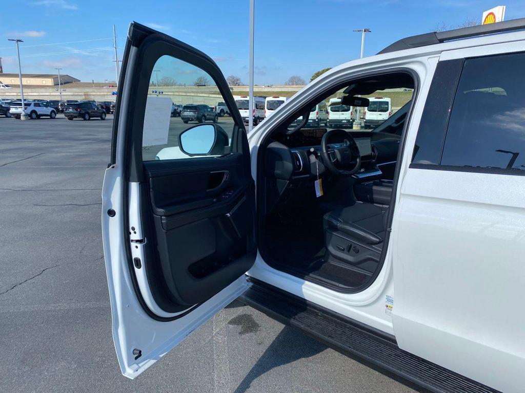 new 2026 Ford Expedition car, priced at $77,990