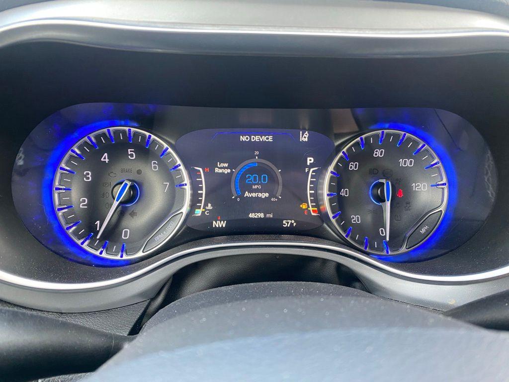 used 2025 Chrysler Pacifica car, priced at $31,998