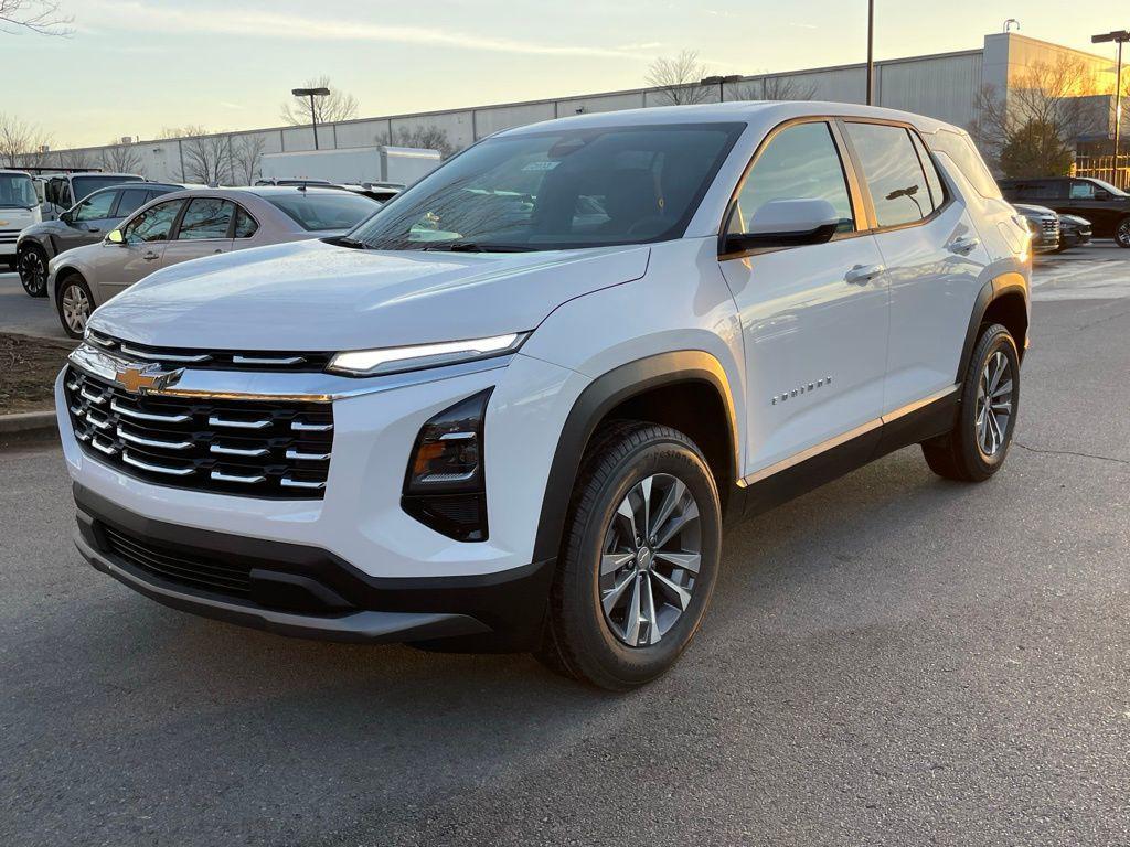 new 2026 Chevrolet Equinox car, priced at $28,490