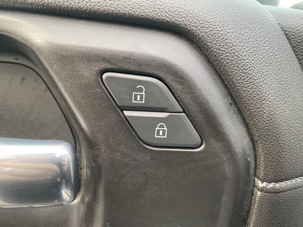 used 2022 Chevrolet Silverado 2500 car, priced at $39,898