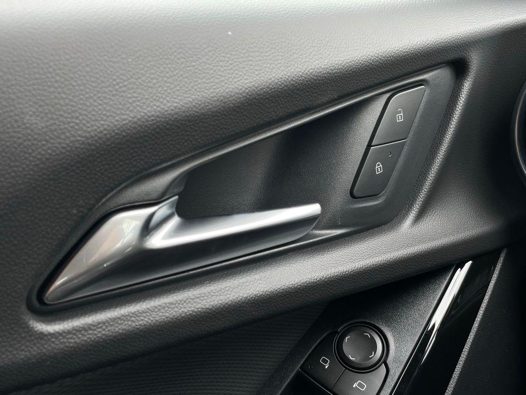 new 2026 Chevrolet Equinox car, priced at $28,490