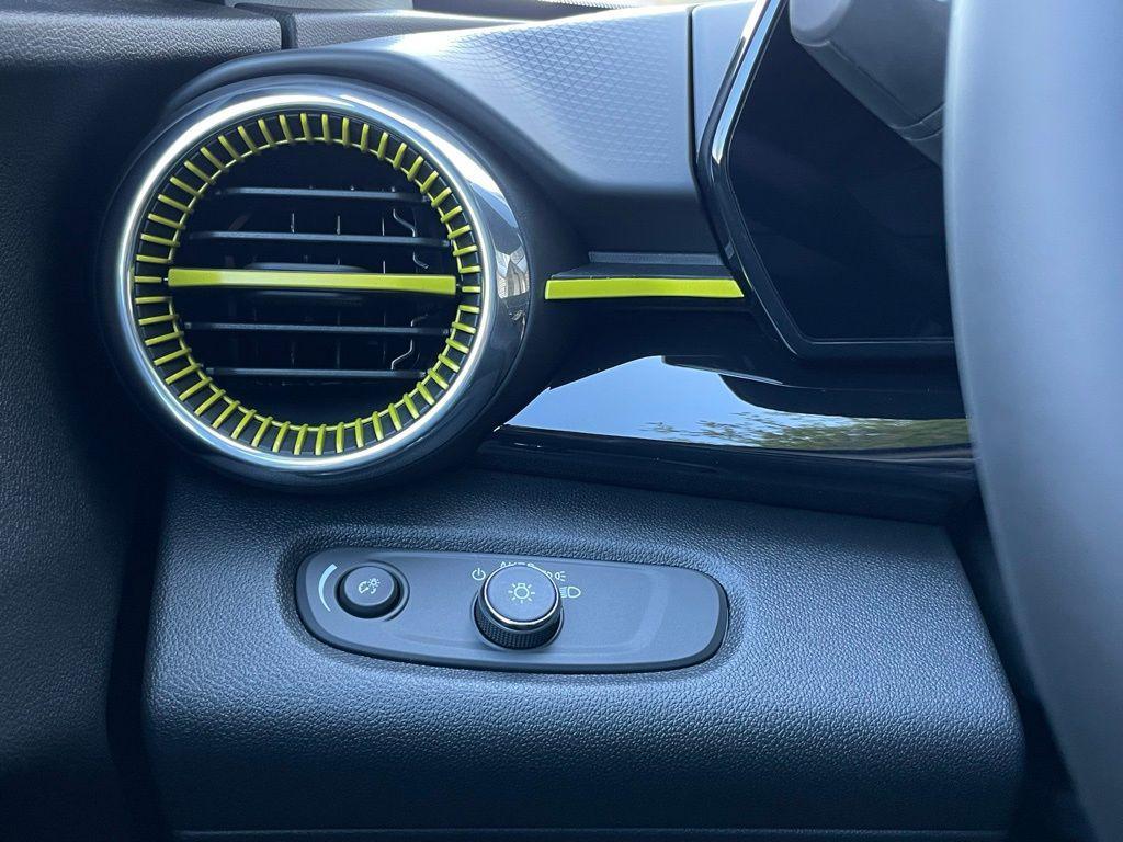 new 2026 Chevrolet Trax car, priced at $25,290