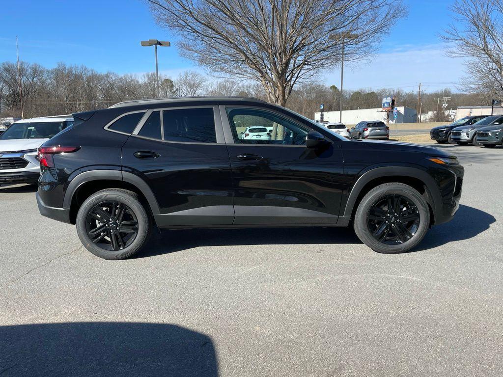 new 2026 Chevrolet Trax car, priced at $25,290