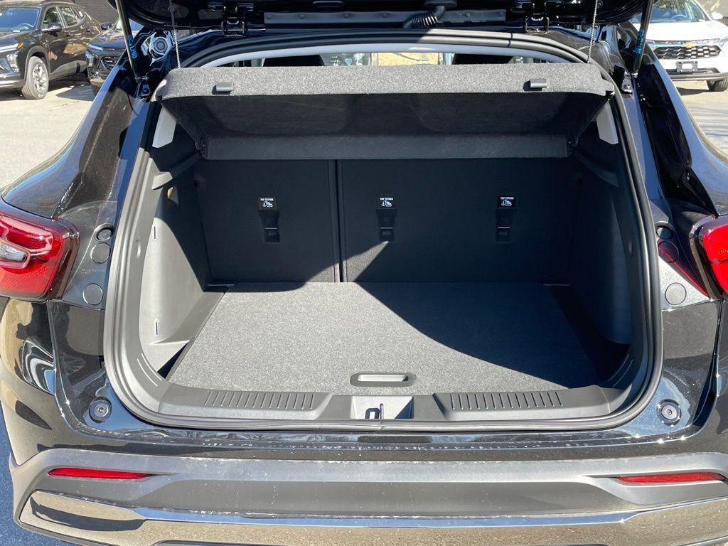 new 2026 Chevrolet Trax car, priced at $25,290