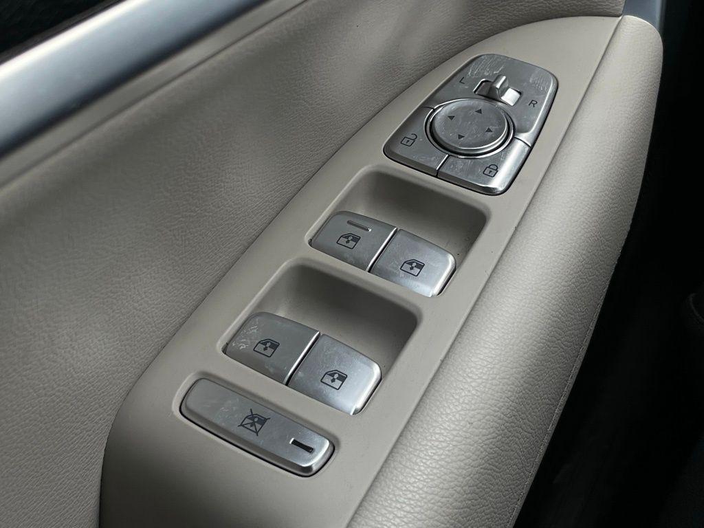 used 2022 Genesis G70 car, priced at $29,779