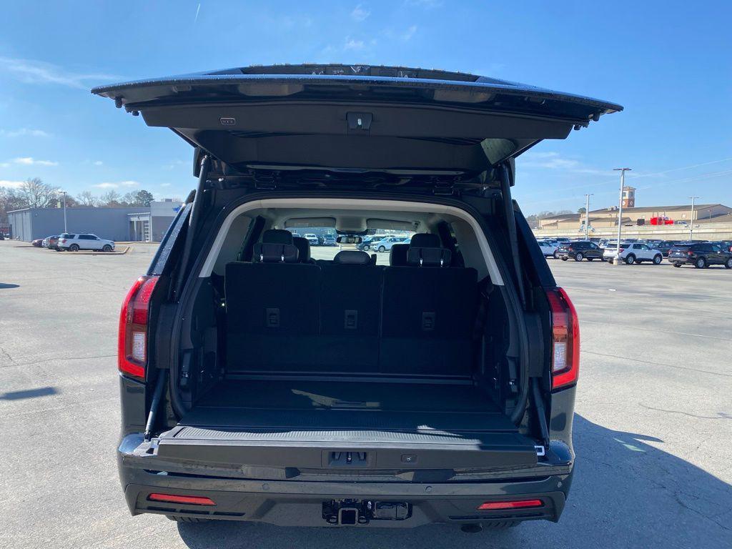 new 2026 Ford Expedition car, priced at $66,490