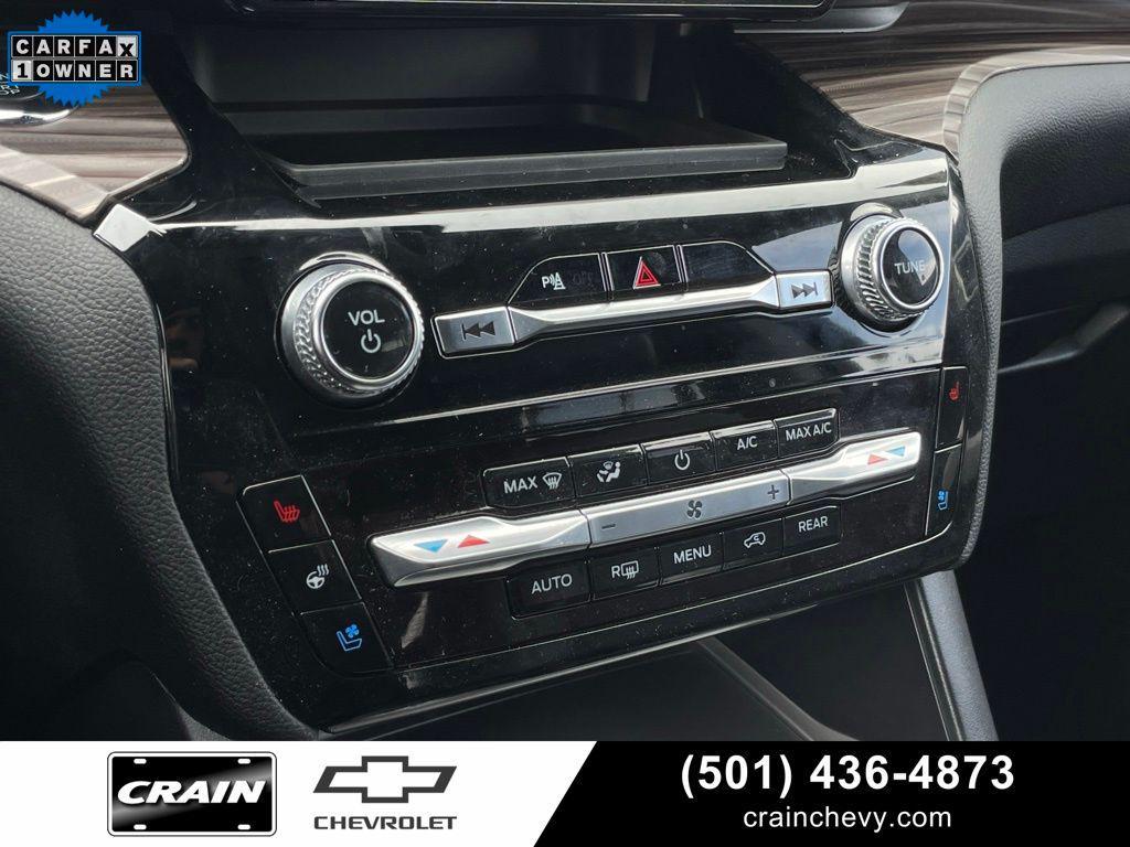 used 2024 Ford Explorer car, priced at $33,904