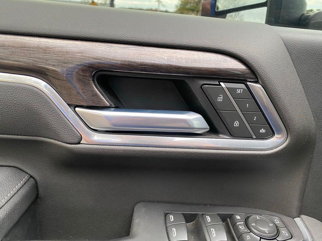 used 2025 Chevrolet Silverado 2500 car, priced at $64,997